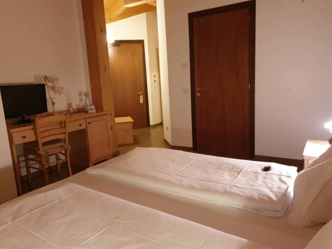 Hotel Chalet Giasenei Sagron Mis Esterno foto